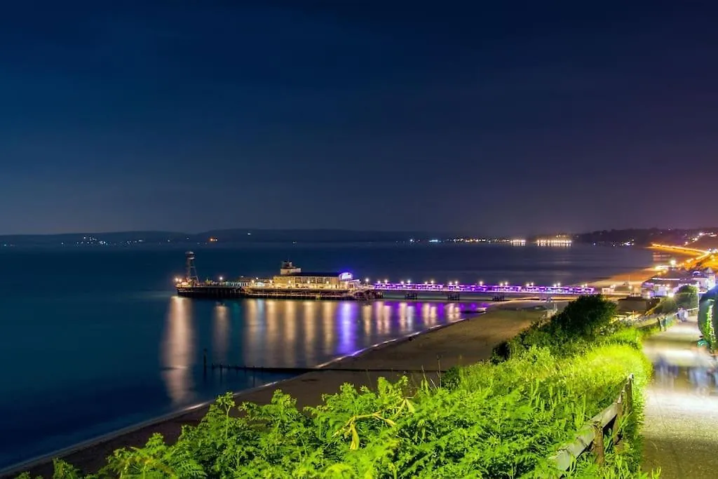 Apartment On The Beach Retreat Bournemouth United Kingdom